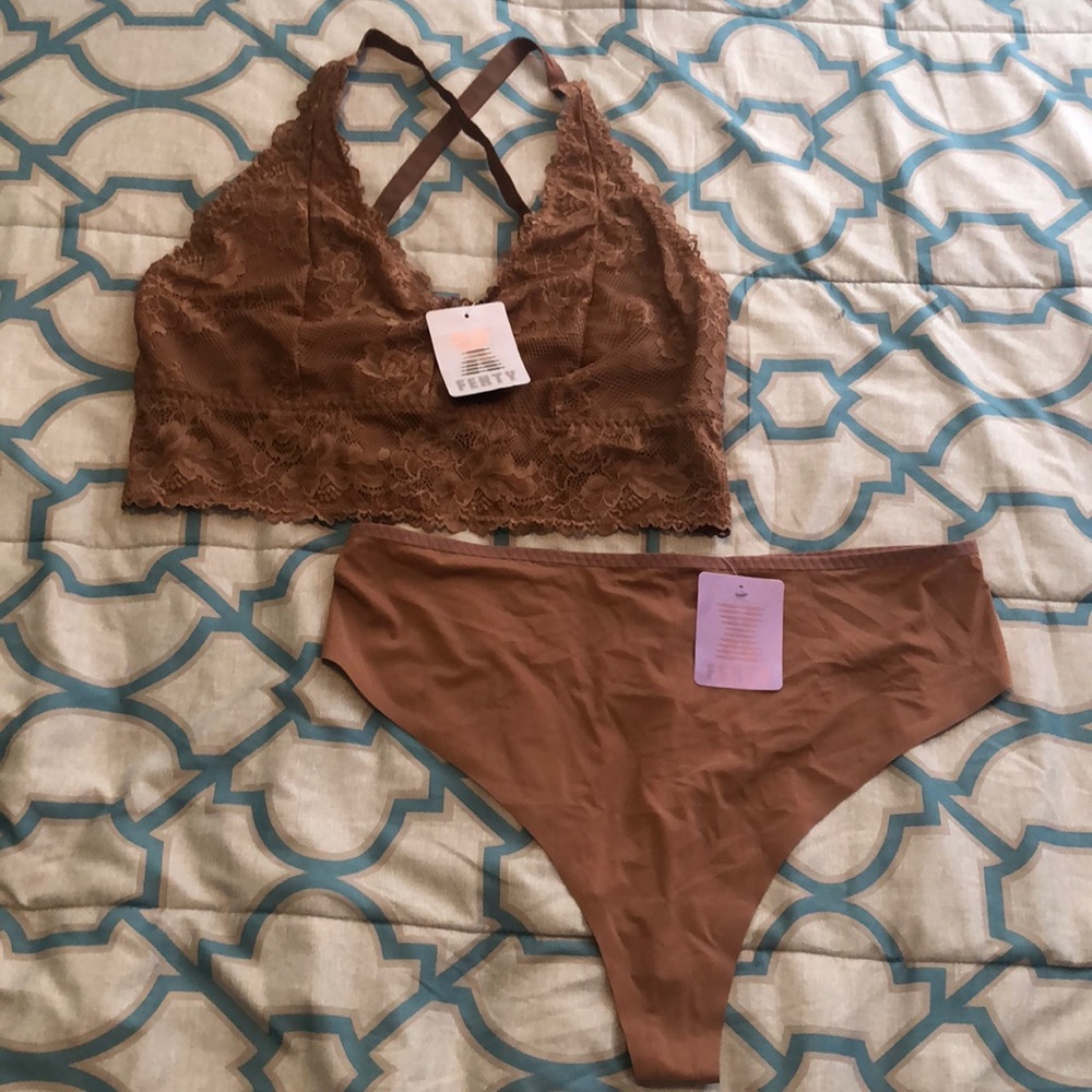 Savage x Fenty Lace Bralette & High Waist Thong